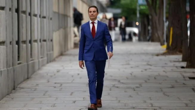 Lobato: Sánchez no tiene responsabilidades por la sentencia del fiscal: «Ni le va ni le viene»