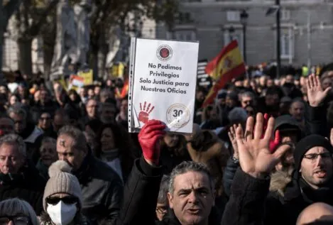 Los autónomos se manifiestan en todo el país contra la «injusticia» que viven: «Nos exprimen»