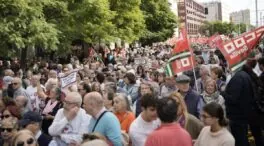 Miles de personas salen a la calle en Andalucía en defensa de la sanidad pública