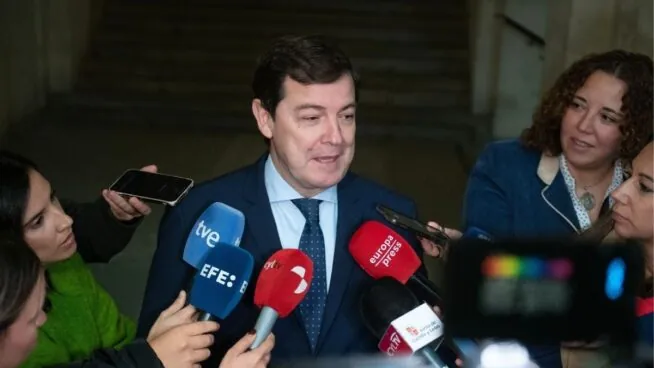 Mañueco manifiesta su «absoluta tranquilidad» ante la apertura de diligencias por los incendios