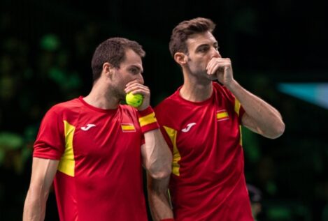 Granollers y Pedro Martínez remontan y meten a España en semifinales de la Copa Davis