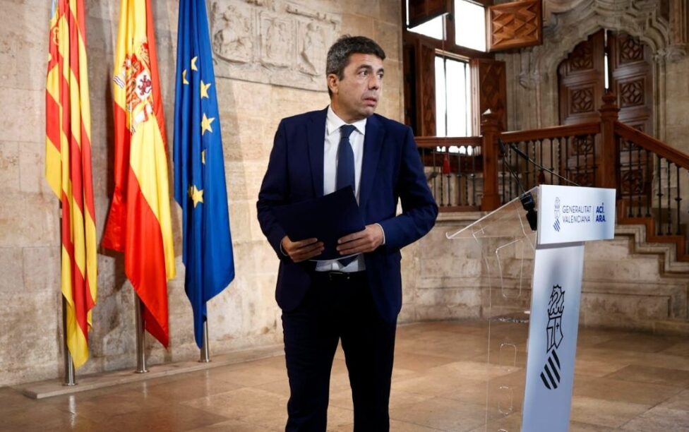 Mazón y la goma de la lavadora