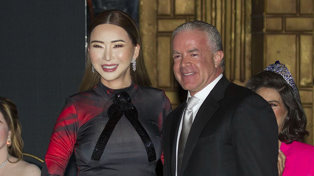 Tráfico de armas, fraude y una orden de arresto: los tres escándalos que eclipsan ‘Miss Universo’