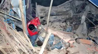 Aumentan a 20 los muertos y a 320 los heridos por un terremoto de 6,3 en Afganistán