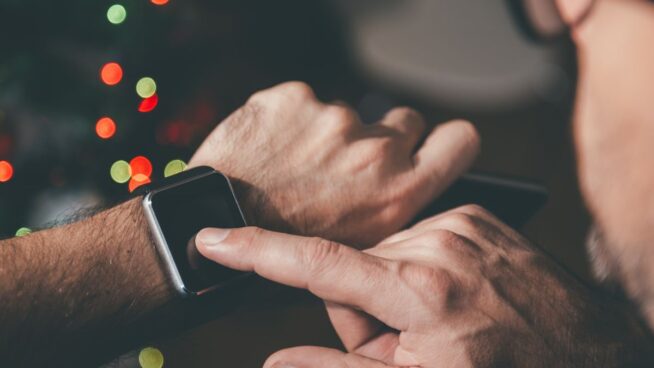 Ni ver gif, ni ver fotos: estas son las nuevas funcionalidades de WhatsApp en Apple Watch