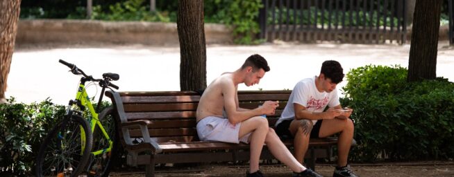 Los ninis vuelven a crecer en España: un 10% de los jóvenes ni estudia ni trabaja