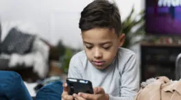 El PP pide prohibir el acceso a móviles y redes sociales a menores implicados en acoso