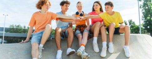 Nuevo Futuro, la asociación española que apostó por crear núcleos familiares