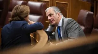 Vox quita la portavocía adjunta del Congreso a Ortega Smith y sigue promocionando a Quero