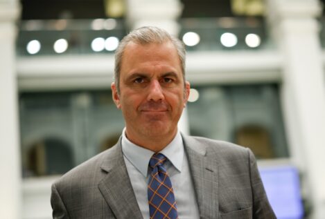 Ortega Smith se revuelve contra Abascal y califica de «injusto» quitarle la portavocía