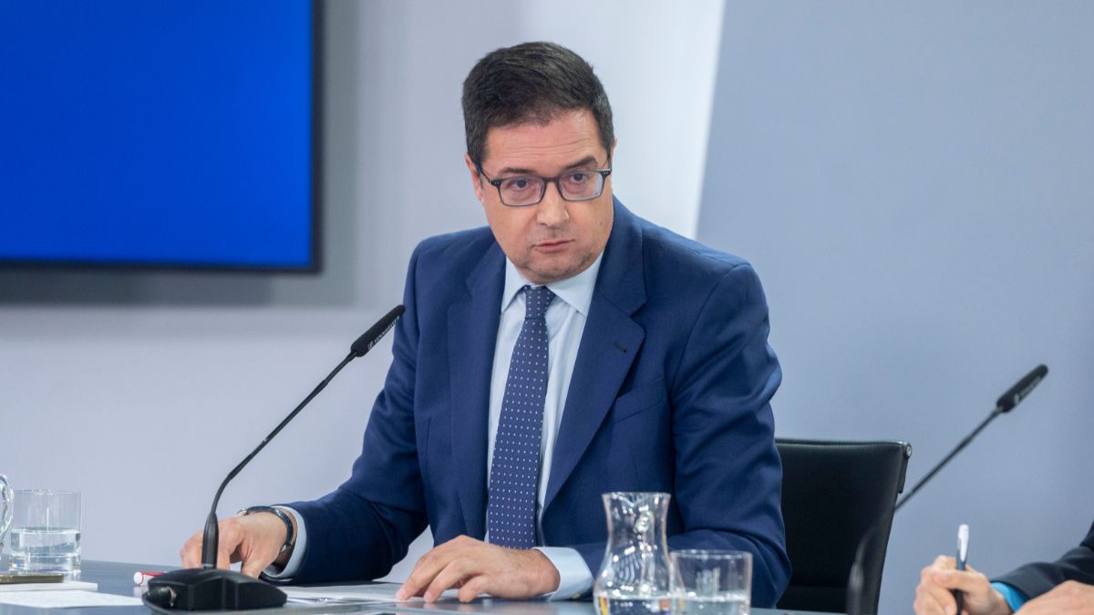 Óscar López niega que Sánchez y Cerdán se reunieran con Otegi por la moción de censura