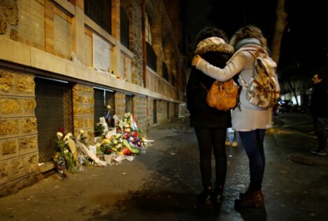 En recuerdo de las víctimas del 13 de noviembre de 2015