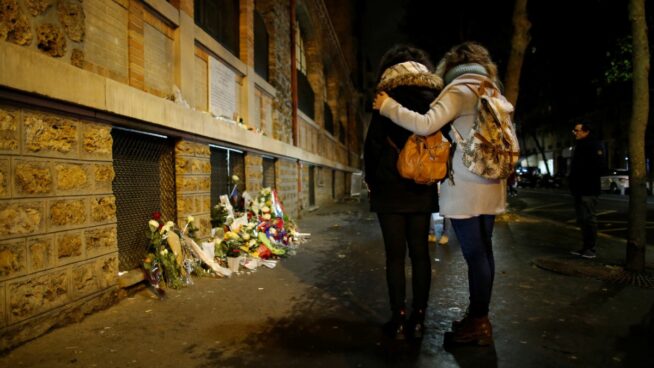 En recuerdo de las víctimas del 13 de noviembre de 2015