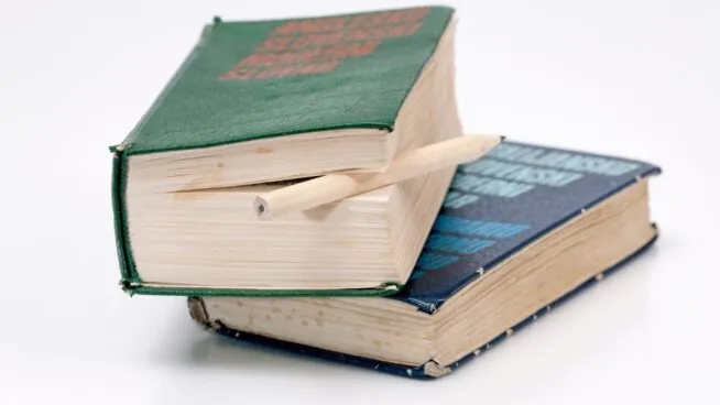 «Parqué» o «parquet»: la duda que cada vez más españoles tienen