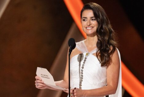 Penélope Cruz se deja ver más que nunca: del Bernabéu a su cita de compras con Javier Calvo