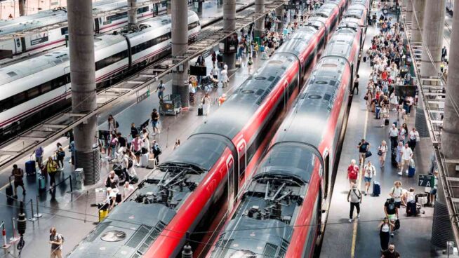 Renfe refuerza sus servicios Avant en el corredor Valladolid-Segovia-Madrid