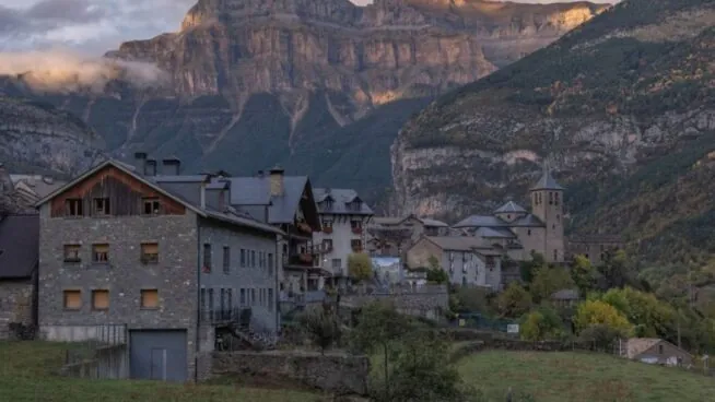 El pueblo de Huesca que parece Alemania en Navidad y tiene menos de 500 habitantes