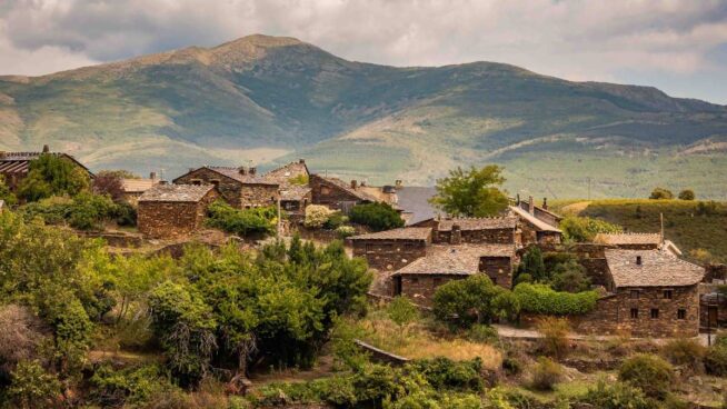 Los turistas de alquileres vacacionales gastaron 5.500 millones de euros en pueblos pequeños