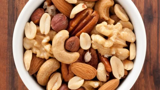 Las cuatro razones por las que hay que lavar los frutos secos, según la nutricionista Segura