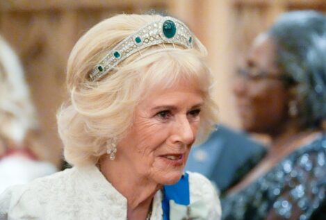 La gramática de las tiaras: historia, símbolo y estatus de las joyas de la corona