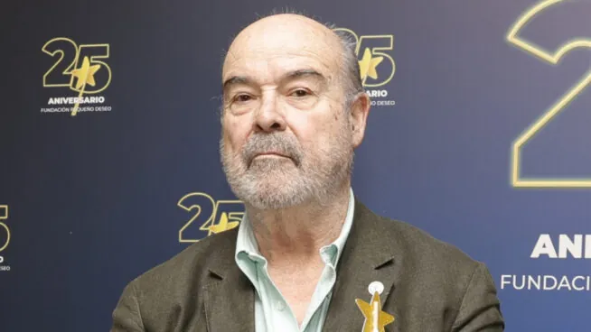 Antonio Resines progresa adecuadamente: «Está deseando irse a tomar unas cañas»