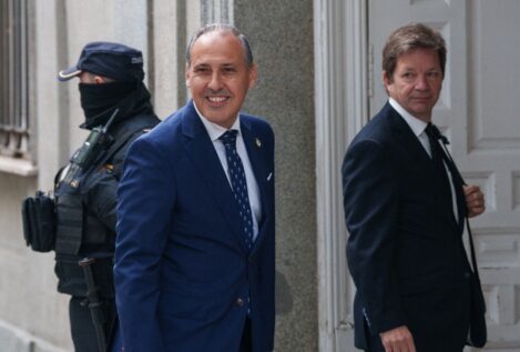 El decano del ICAM califica de «insólita» la nota de prensa sobre el novio de Ayuso