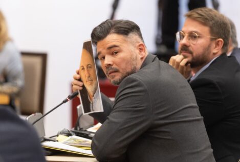 La izquierda tilda de «psicópata y homicida» a Mazón: «Ojalá pague con la cárcel»