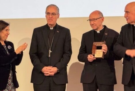 Los sueldos de los curas castrenses en las Fuerzas Armadas baten récord con 3,7 millones