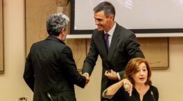 Sánchez defiende la libertad de prensa al presentar la serie sobre el 23-F