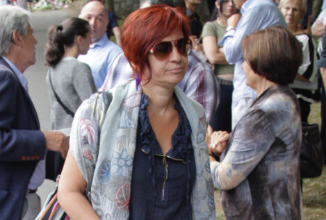 La sencilla infancia de Sandra, hija de Amancio Ortega y su ex, en un instituto público de Galicia