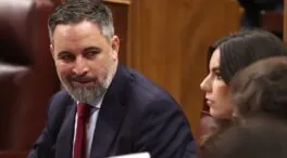 Abascal y Buruaga se enzarzan en X a cuenta de los presupuestos de Cantabria