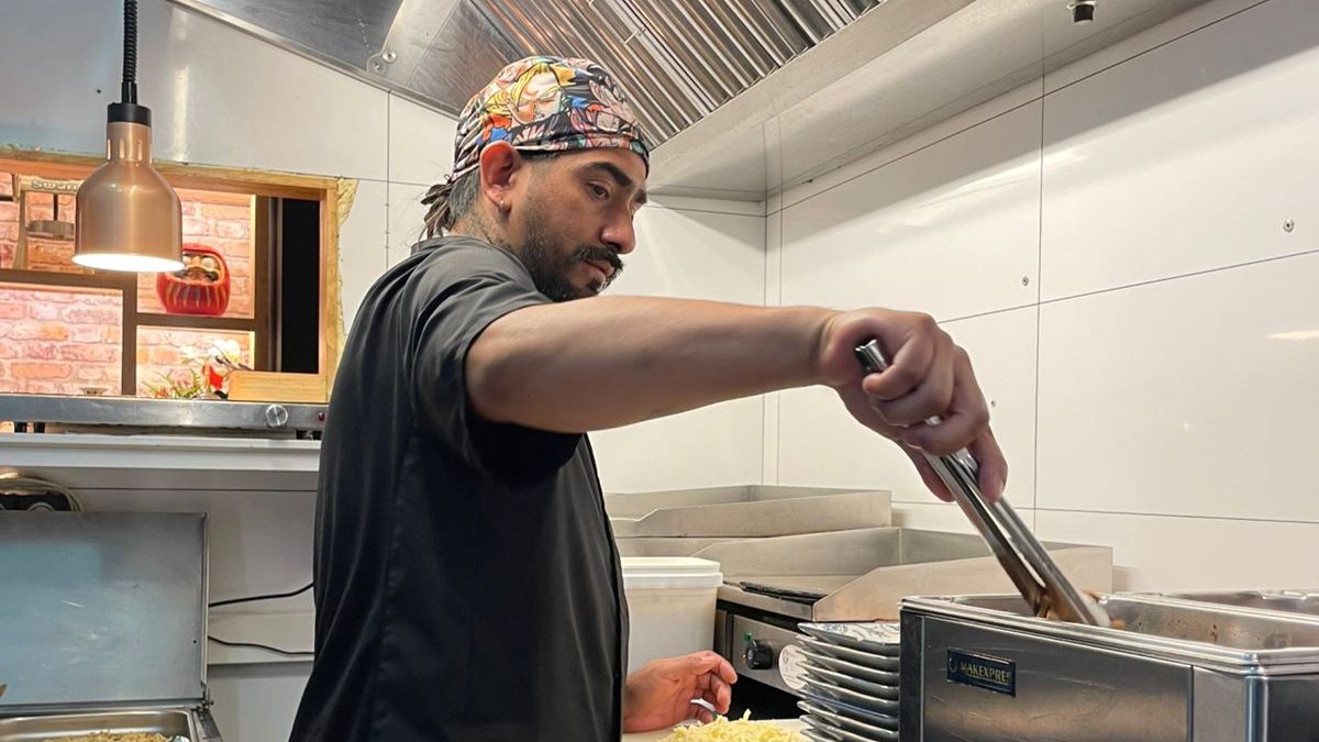 Roger Amaury, cocinero: «La sopa colombiana calienta el cuerpo y previene resfriados»