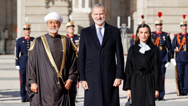 Quién es el sultán de Omán que visita a Felipe y Letizia: cuatro hijos, poder absoluto y un regalo