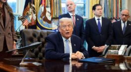 Trump asegura que firmaría la ley para publicar los archivos de Epstein