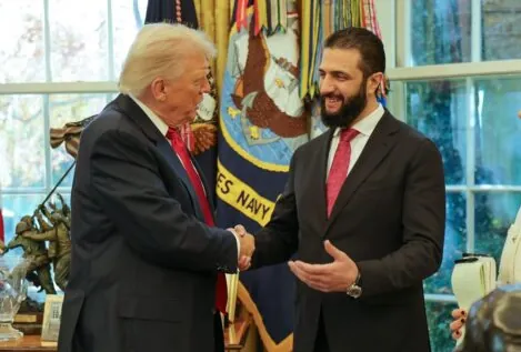 Trump se reúne en la Casa Blanca con el nuevo líder del régimen sirio: «Una visita histórica»