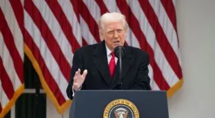 Trump advierte a Maduro de que tiene «los días contados» en Venezuela