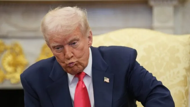 Un juez de EEUU desestima los cargos contra el exdirector del FBI y la exfiscal de Nueva York