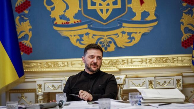 Zelenski anuncia que Ucrania venderá excedentes de armas en Berlín y Copenhague