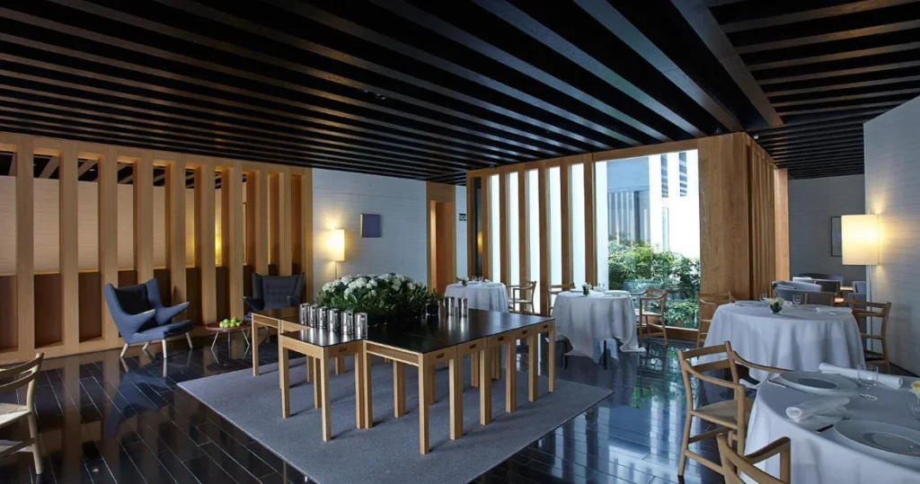 Sala del restaurante Atrio, Cáceres. Atrio