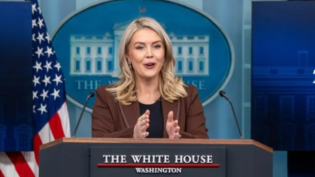 EEUU afirma que el diálogo con Irán continúa pero evita confirmar el plan de paz de Trump