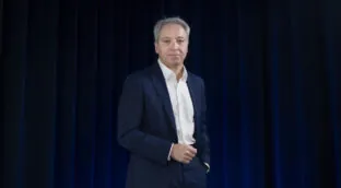 VÍDEO | El purgatorio de Vicente Vallés: «Quizá estemos ya en una III Guerra Mundial y no nos hayamos dado cuenta»