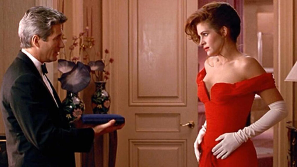 El vestido rojo utilizado para la escena de la ópera es uno de los más famosos de Pretty Woman. (Fuente: Touchstone Pictures)