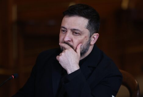 Zelenski se reunirá con empresas españolas en Indra tras comprar 100 cazas a Francia