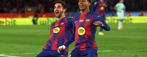 El Barça golea al Athletic Club en el regreso al Camp Nou