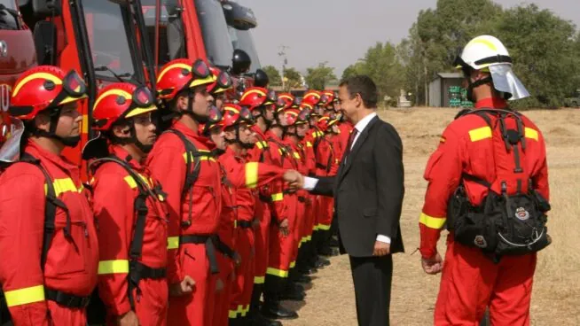 Zapatero recomienda duplicar los efectivos de la UME para atajar catástrofes como la dana