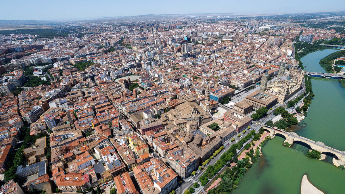 La novedosa iniciativa en Zaragoza para potenciar el autoconsumo energético entre sus vecinos