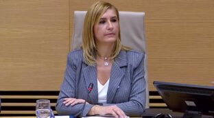 La exconsejera Pradas acusa al Gobierno de fallar en la dana y de no anticipar la catástrofe