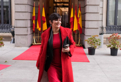 El Gobierno anuncia 13.000 millones para vivienda y pide ayuda a Junts para legislar