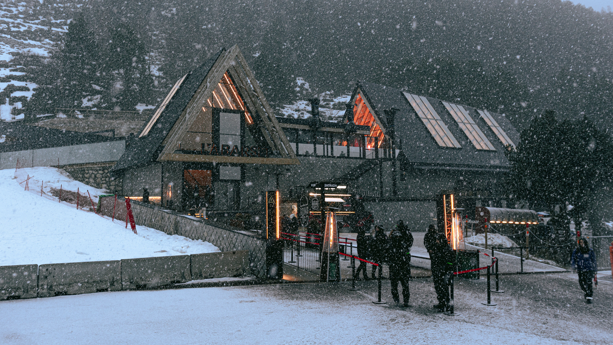 L’Abarset eleva la experiencia del après-ski esta Navidad con una programación exclusiva de fiestas