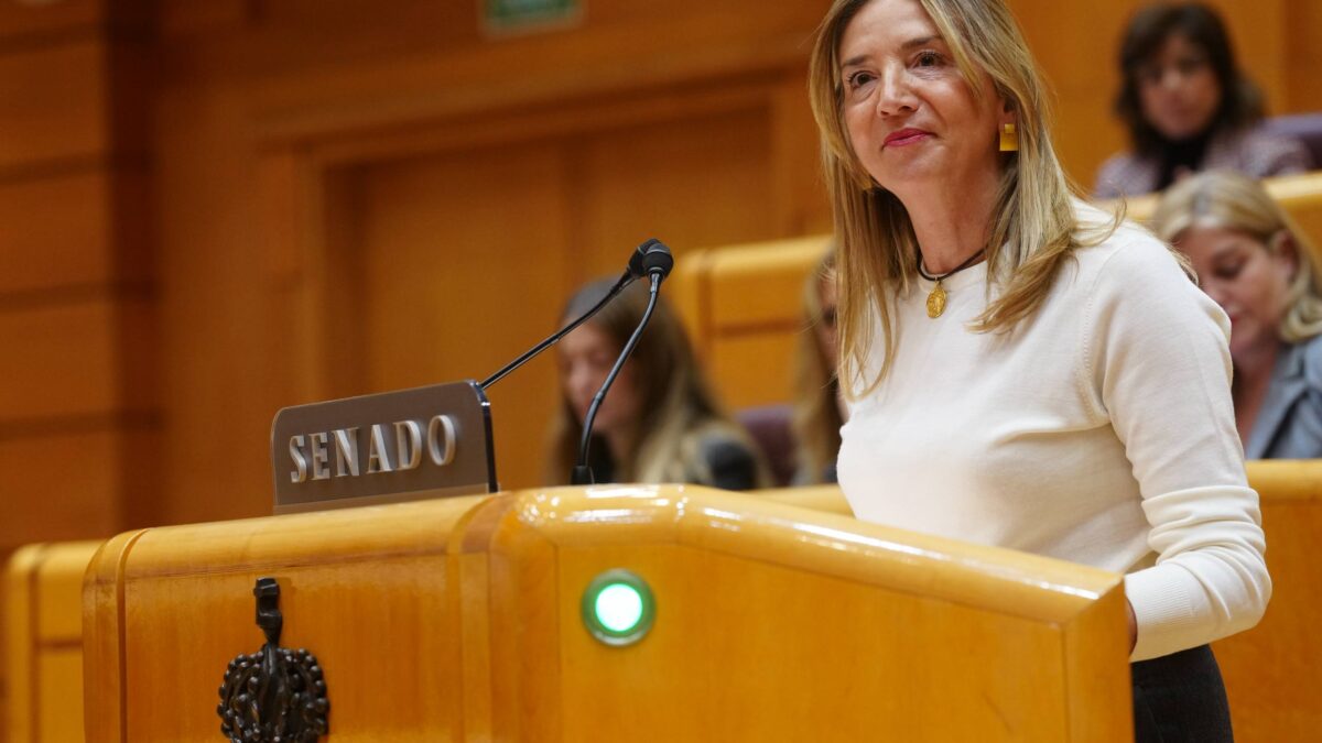 El PP acorrala a Bolaños en el Senado: «¿Pone la mano en el fuego por Zapatero?»